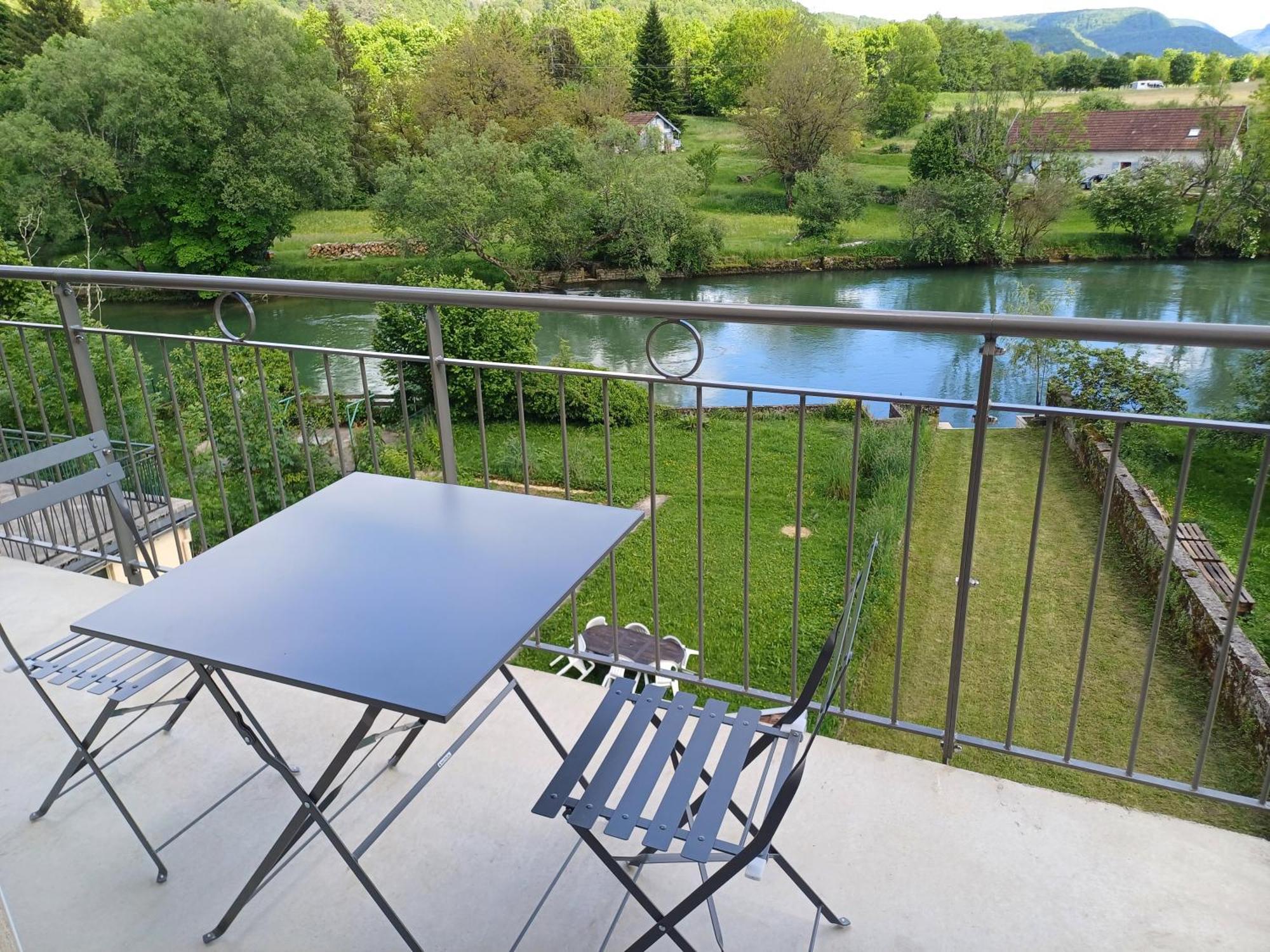 Maison De Vacances - Vue Panoramique Riviere Ornans Exterior photo